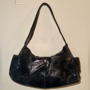 Slouchy black Shoulder Bag, pretty leather look